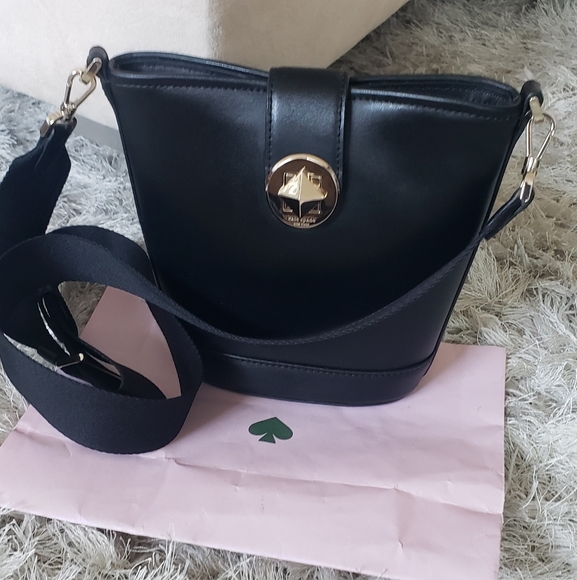 đť SALE: Kate Spade: Audrey Mini Bucket Bag NEWISH - Picture 2 of 13